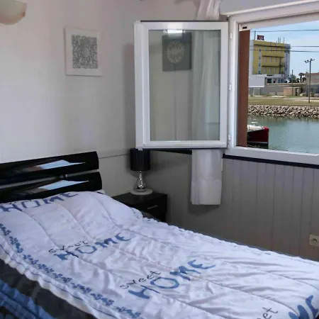 Maison Climatisee Avec Parking Et Terrasses, 2 Chambres, Quartier Calme - Fr-1-387-68 Marseillan (Herault)