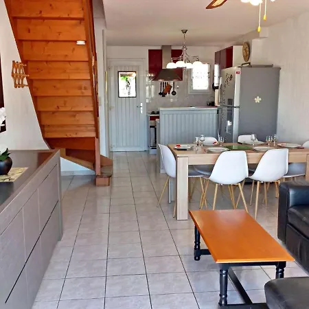 Maison Climatisee Avec Parking Et Terrasses, 2 Chambres, Quartier Calme - Fr-1-387-68