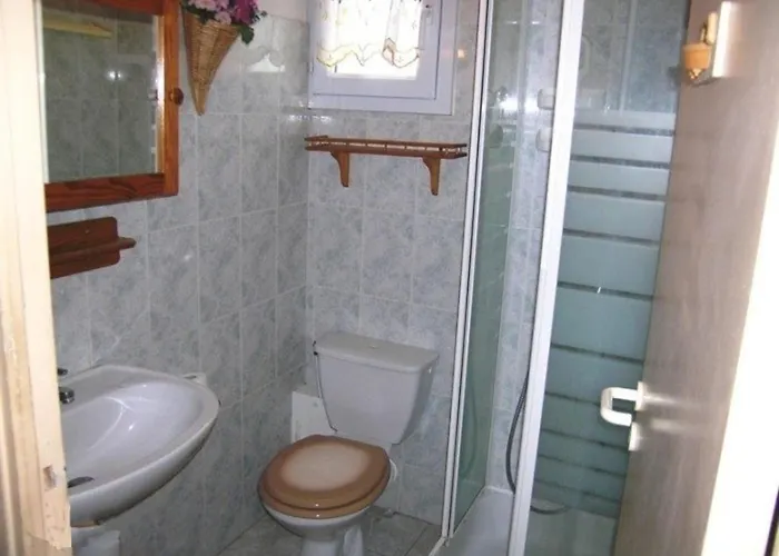 Prázdninový dům Maison Climatisee Avec Parking Et Terrasses, 2 Chambres, Quartier Calme - Fr-1-387-68
